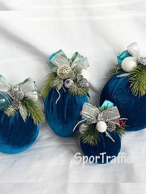 Christmas ball ornament set